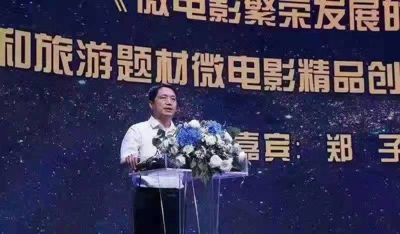 作者