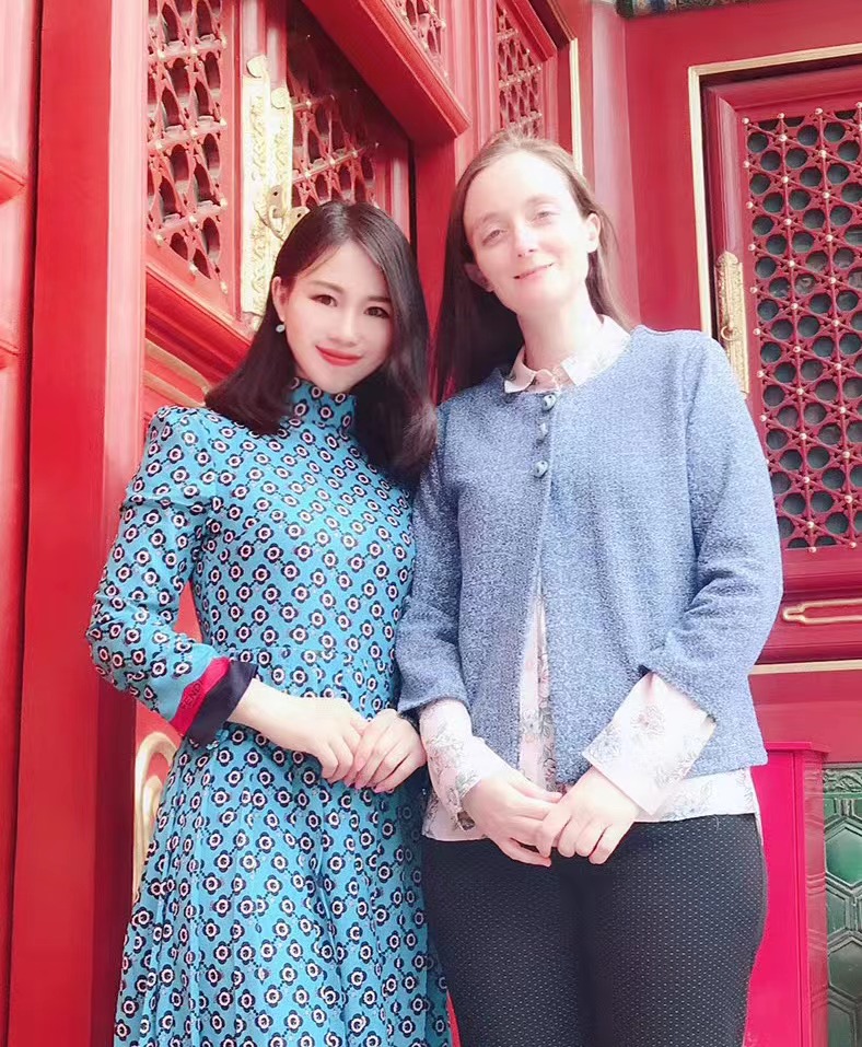 01蘭心與費沃里·皮克（雪蓮）合影