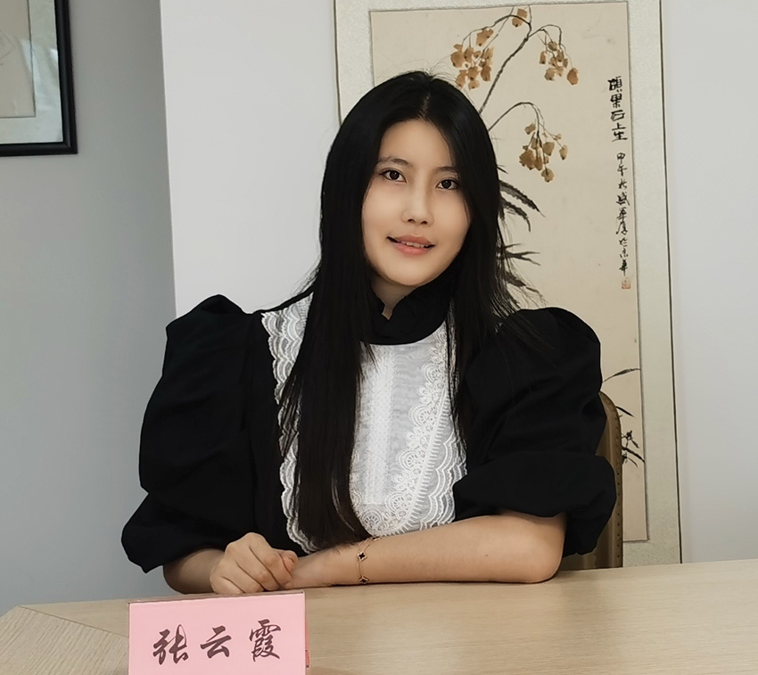 張云霞01