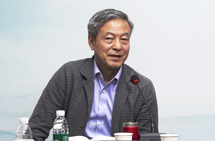 梁鴻鷹