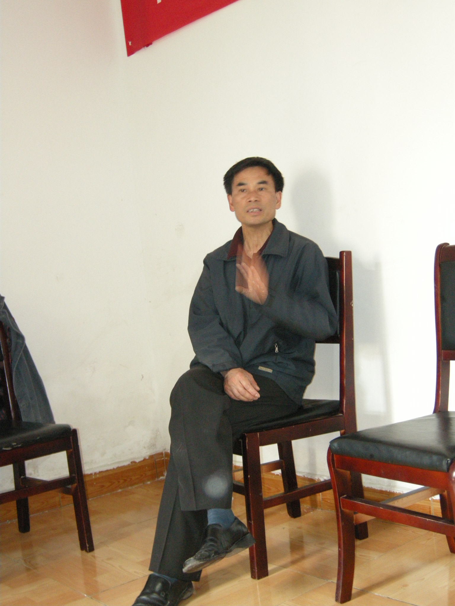 2009年4月12日，李國清在都勻市詩歌作品研討會上發(fā)言 。
