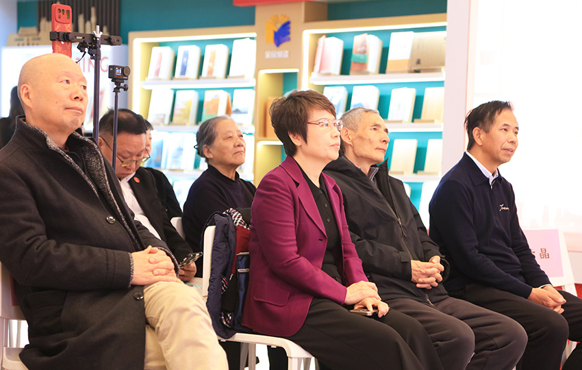 活動現場2a 活動現場2a