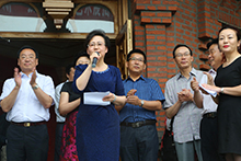 05哈爾濱伏爾加莊園總經理 韋敏芳女士(中)講話